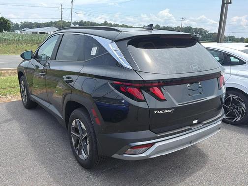 Phantom Black 2026 Hyundai TUCSON SEL