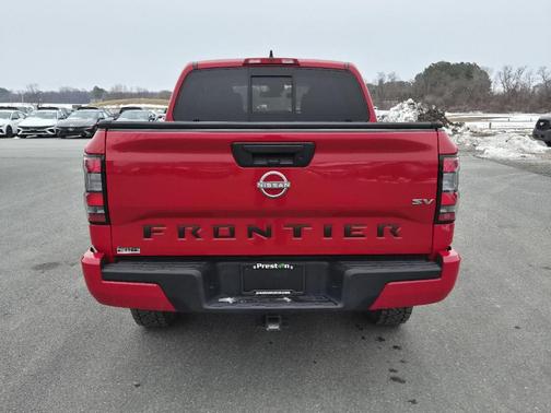 2022 Nissan Frontier SV