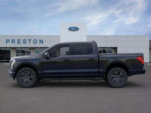 2025 Ford F-150 Lightning LARIAT