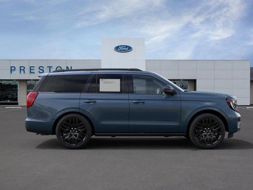 Nocturnal Blue 2027 Ford Expedition Platinum