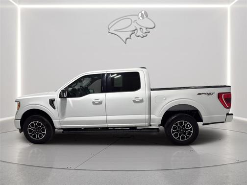 Oxford White 2023 Ford F-150 XLT