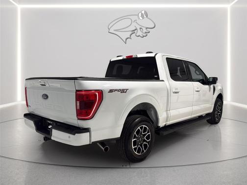 Oxford White 2023 Ford F-150 XLT