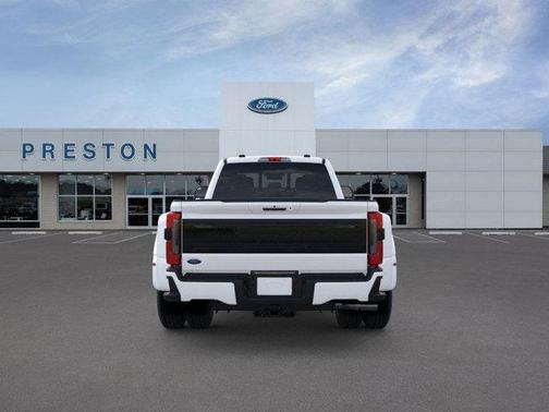 2025 Ford F-350 Platinum