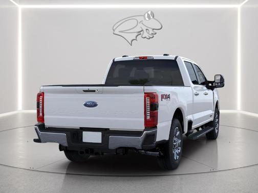 Oxford White 2026 Ford F-250 Lariat