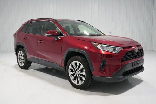 2020 Toyota RAV4 XLE Premium