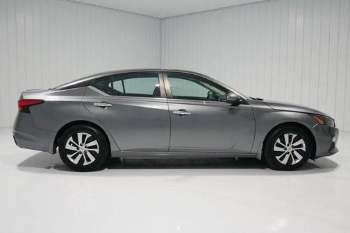 2022 Nissan Altima 2.5 S