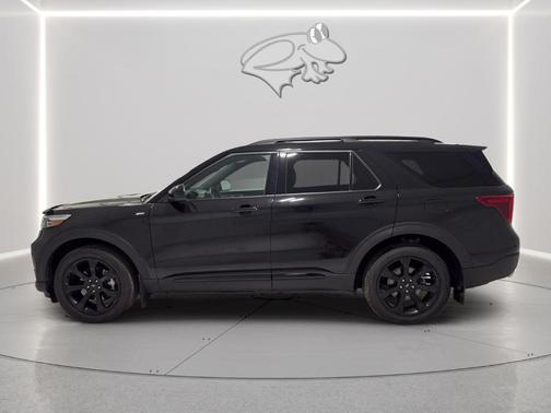 Agate Black 2023 Ford Explorer ST-Line