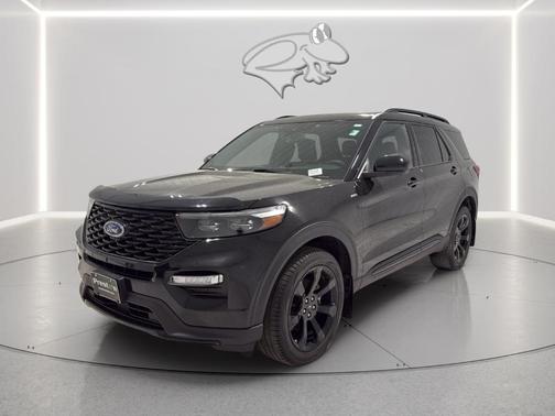 Agate Black 2023 Ford Explorer ST-Line