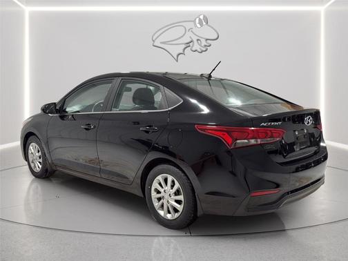 Absolute Black 2019 Hyundai Accent SEL