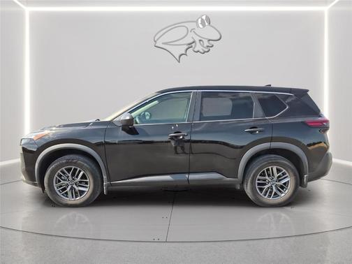 Black 2022 Nissan Rogue S