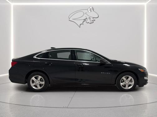Mosaic Black Metallic 2024 Chevrolet Malibu LT