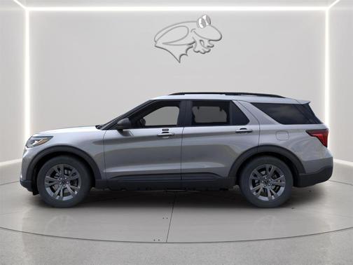 Carbonized Gray Metallic 2026 Ford Explorer Active