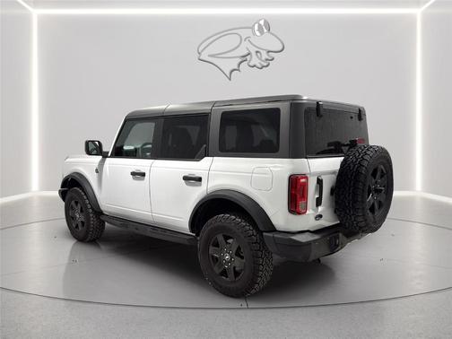 Oxford White 2024 Ford Bronco Black Diamond