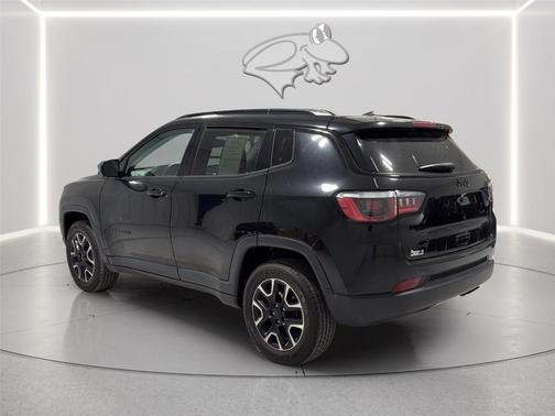 Diamond Black 2019 Jeep Compass Upland