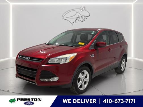Ruby Red Metallic Tinted Clearcoat 2016 Ford Escape SE