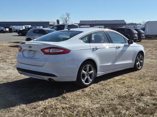 2015 Ford Fusion SE