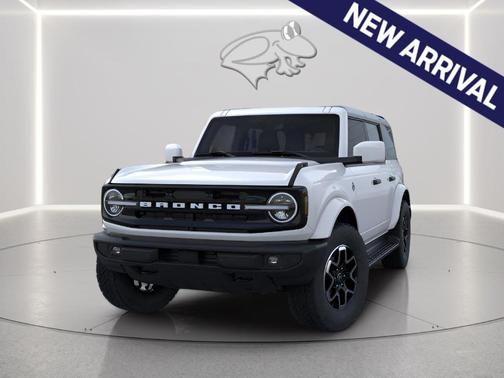 Oxford White 2026 Ford Bronco Outer Banks
