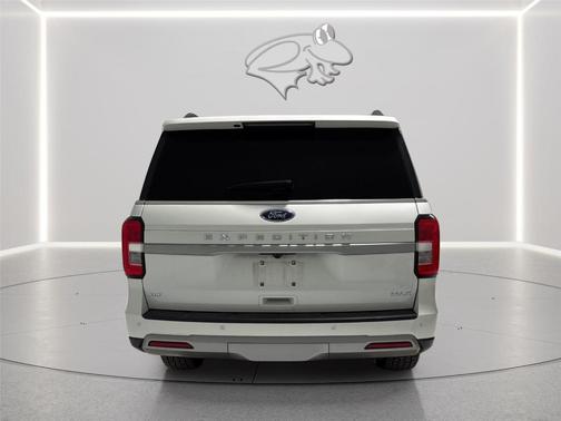 Star White 2024 Ford Expedition Max XLT