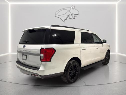 Star White 2024 Ford Expedition Max XLT