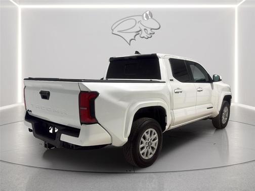 Ice 2024 Toyota Tacoma SR5