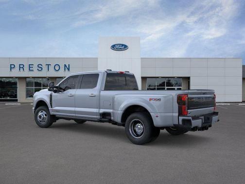 2025 Ford F-350 Platinum