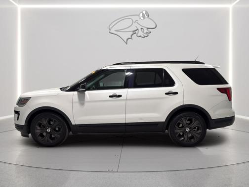 White Platinum Tri-Coat Metallic 2018 Ford Explorer sport