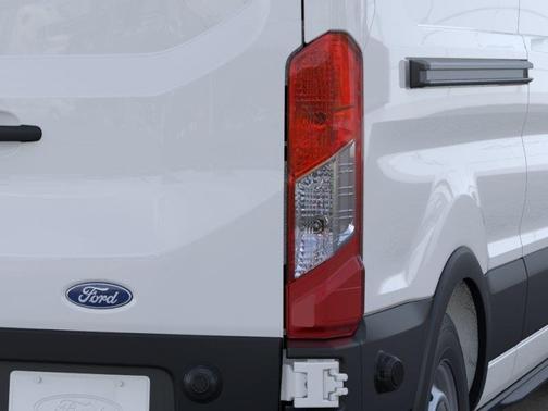 Oxford White 2026 Ford Transit-250 148 WB Medium Roof Cargo