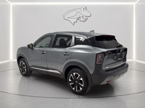 Gun Metallic 2025 Nissan Kicks SV