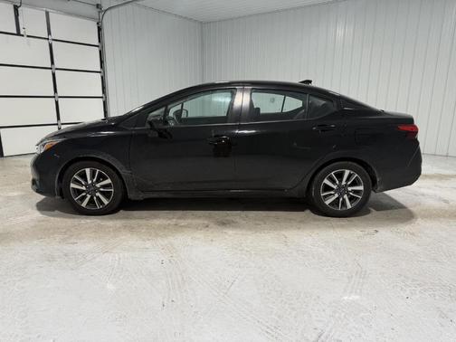 2023 Nissan Versa 1.6 SV