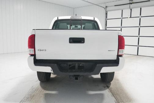 2017 Toyota Tacoma SR V6