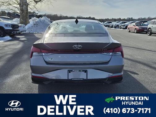 2023 Hyundai ELANTRA SEL