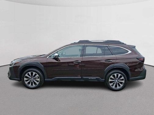 Dark Mahogany Pearl 2023 Subaru Outback Touring