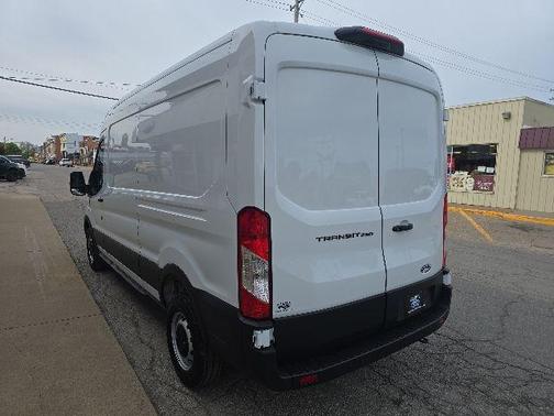 Oxford White 2026 Ford Transit-250 Base