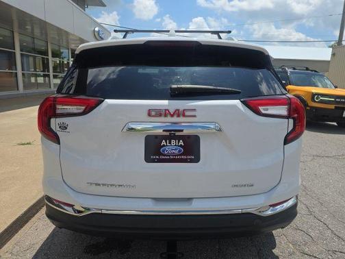 Summit White 2023 GMC Terrain SLT