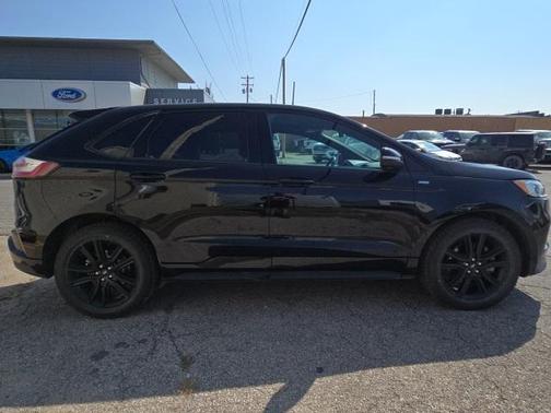 2020 Ford Edge ST