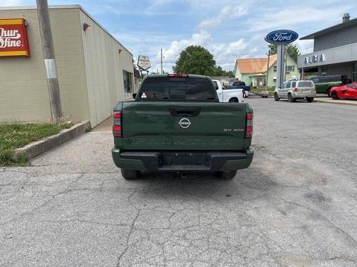 2023 Nissan Frontier SV