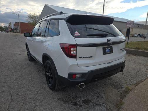 2024 Honda Passport AWD Black