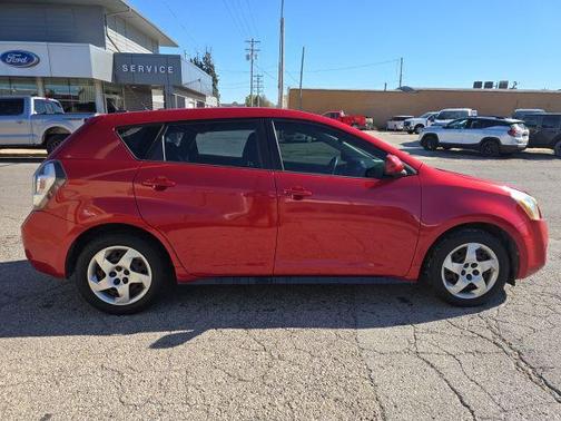 2009 Pontiac Vibe Base