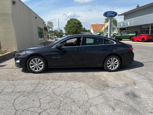 2022 Chevrolet Malibu FWD LT