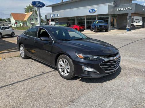 2022 Chevrolet Malibu FWD LT