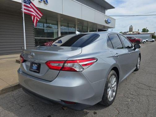 Celestial Silver Metallic 2019 Toyota Camry LE