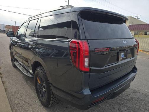 2025 Ford Expedition Tremor