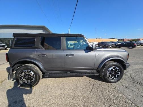 2022 Ford Bronco Outer Banks