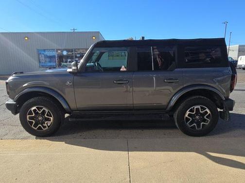 2022 Ford Bronco Outer Banks