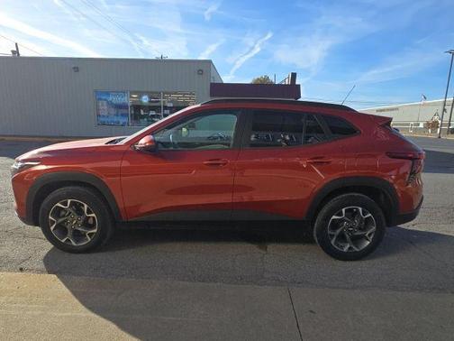 2024 Chevrolet Trax LT