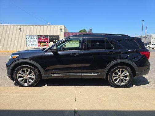 Black Metallic 2023 Ford Explorer XLT