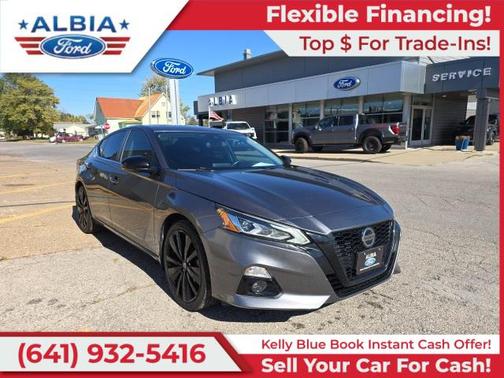 2022 Nissan Altima SR FWD