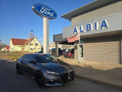 2022 Nissan Altima SR FWD