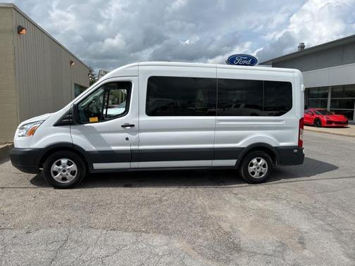 2017 Ford Transit-350 XLT