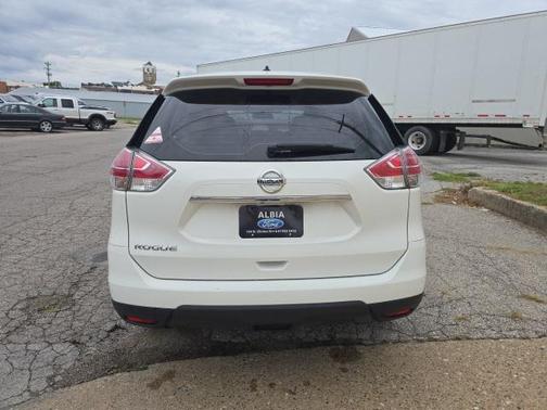 2016 Nissan Rogue S